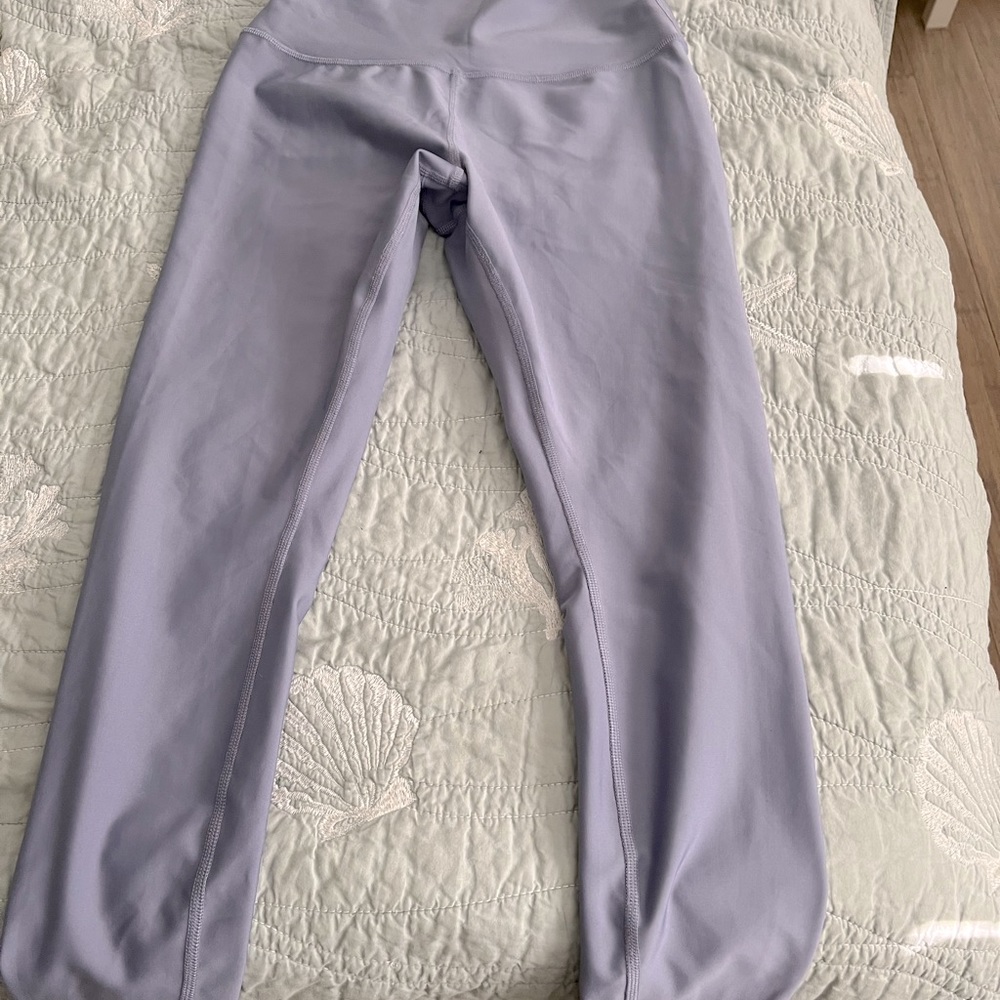 Also yoga leggings